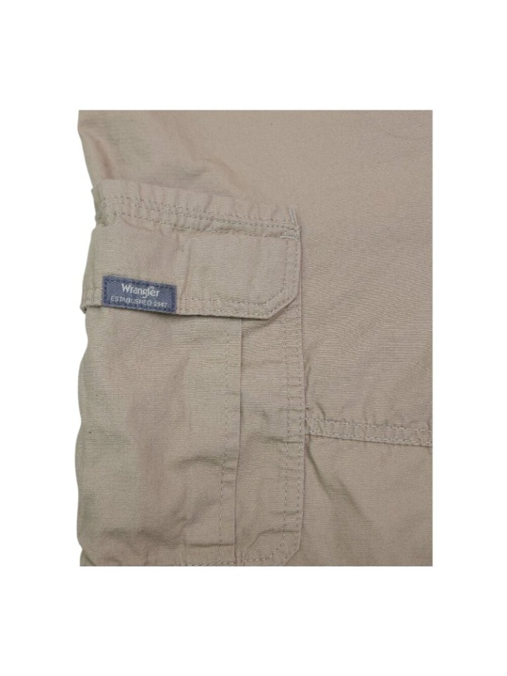 Wrangler Mens Cargo Shorts Khaki Size 42 100% Cotton Machine Washable - Picture 3 of 8